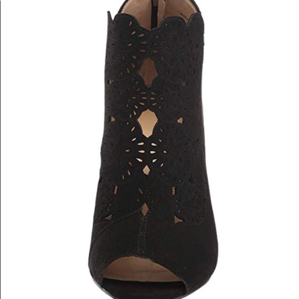 Adrienne Vittadini Blk suede bootie💗peep toe👠 - Picture 4 of 8